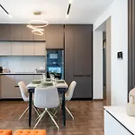 Itero 2-br Luxury By Makenzy *