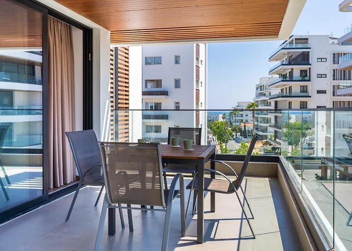 Itero 2-Bedroom Luxury Apartment