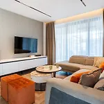 Itero 2-br Luxury By Makenzy *