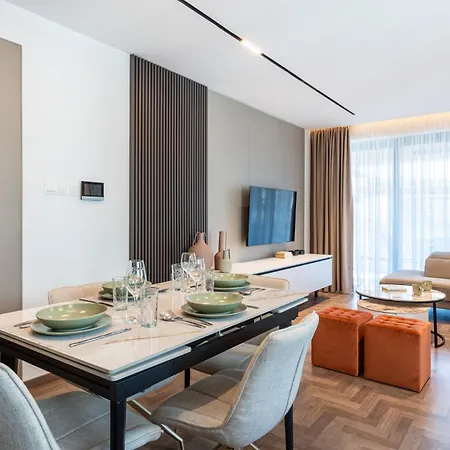 アパート Itero 2-br Luxury By Makenzy *